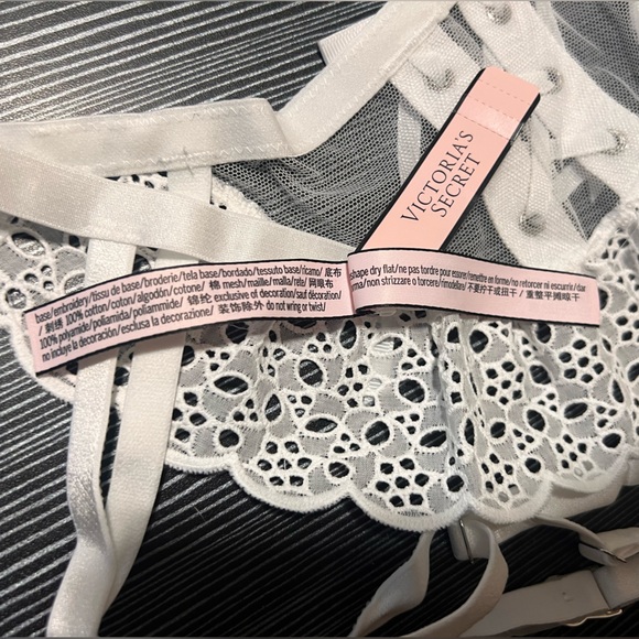 Victoria Secret Dream Angels White Eyelet Lace Garter Belt Skirt, NWT, Size XS/S - Picture 14 of 16